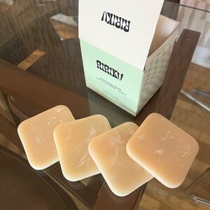 RIRIKU Resin Coaster Set NWT